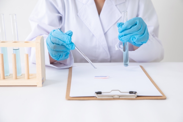 メッキ剥離剤の成分配合の重要性